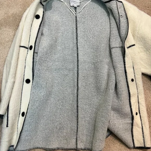 Cyrus Botique Jacket Size Small, lightly used - Picture 3 of 5